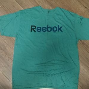Men's size Large Green Reebok tshirt